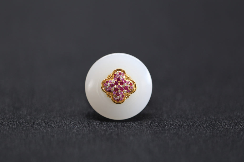 PASTILLE Fluer 20 · Suet White — nephrite jade ring, front