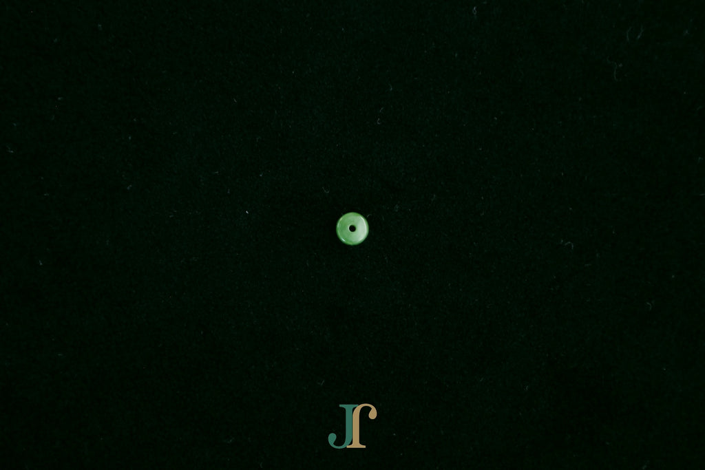 PASTILLE Pure 6×3 · Willow Green — nephrite jade pastille necklace, close view, second view