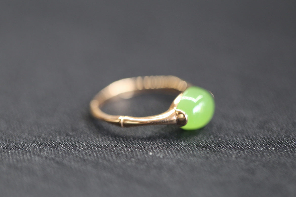 PILLAR Bean 7×7.9 · Willow Green — nephrite jade ring, close view