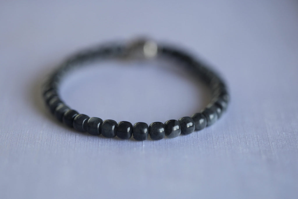 PILLAR Pill 6×5 · Ink Wash — nephrite jade cylinder bracelet, detail