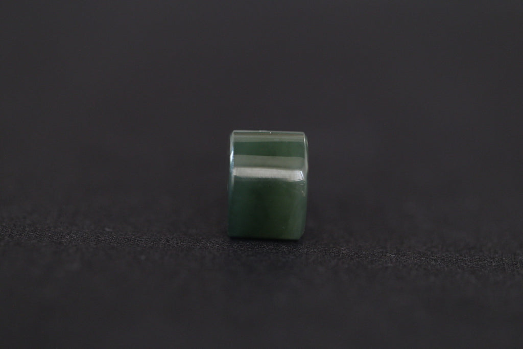 PILLAR Pure 16×11.2 · Spinach Green — nephrite jade pendant, front