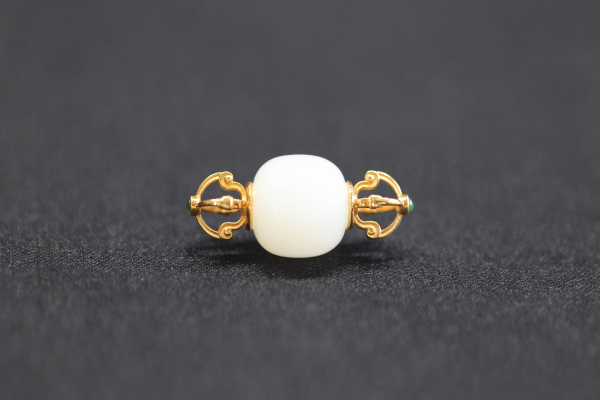 PILLAR Roller 13×14 · Suet White — nephrite jade pendant, side view