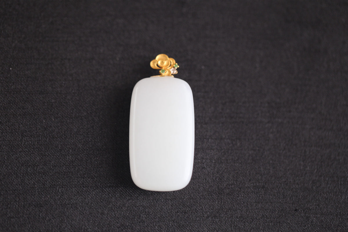 TABULA 002 · Suet White — nephrite jade pendant, front