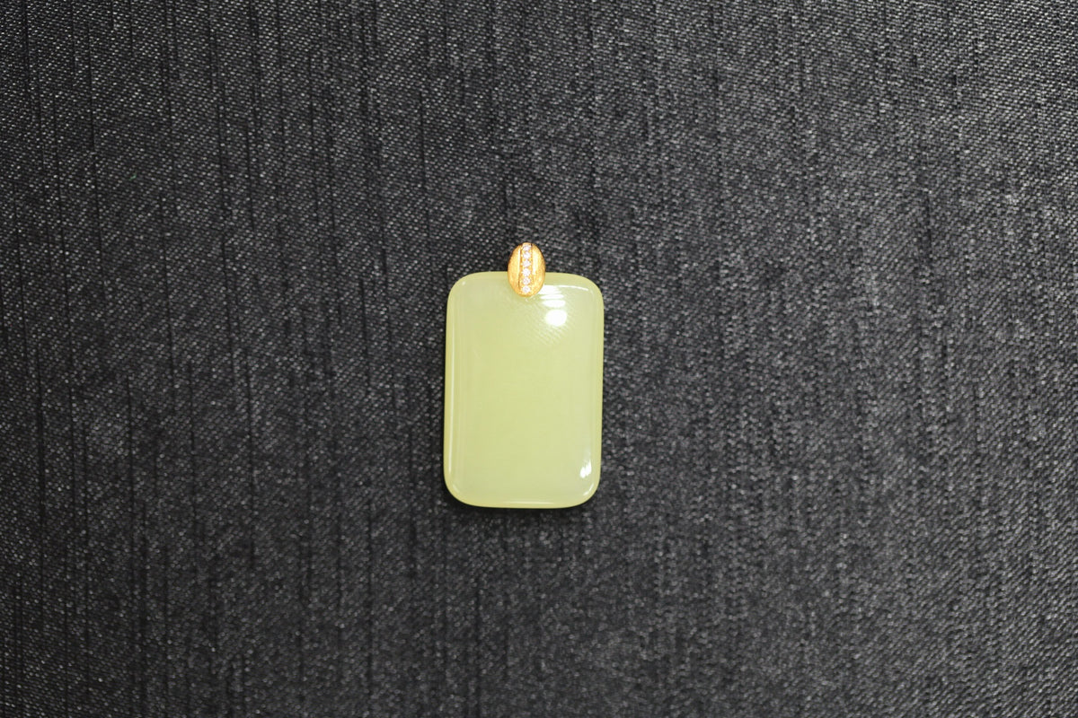 TABULA 009 · Golden Green — nephrite jade pendant, front