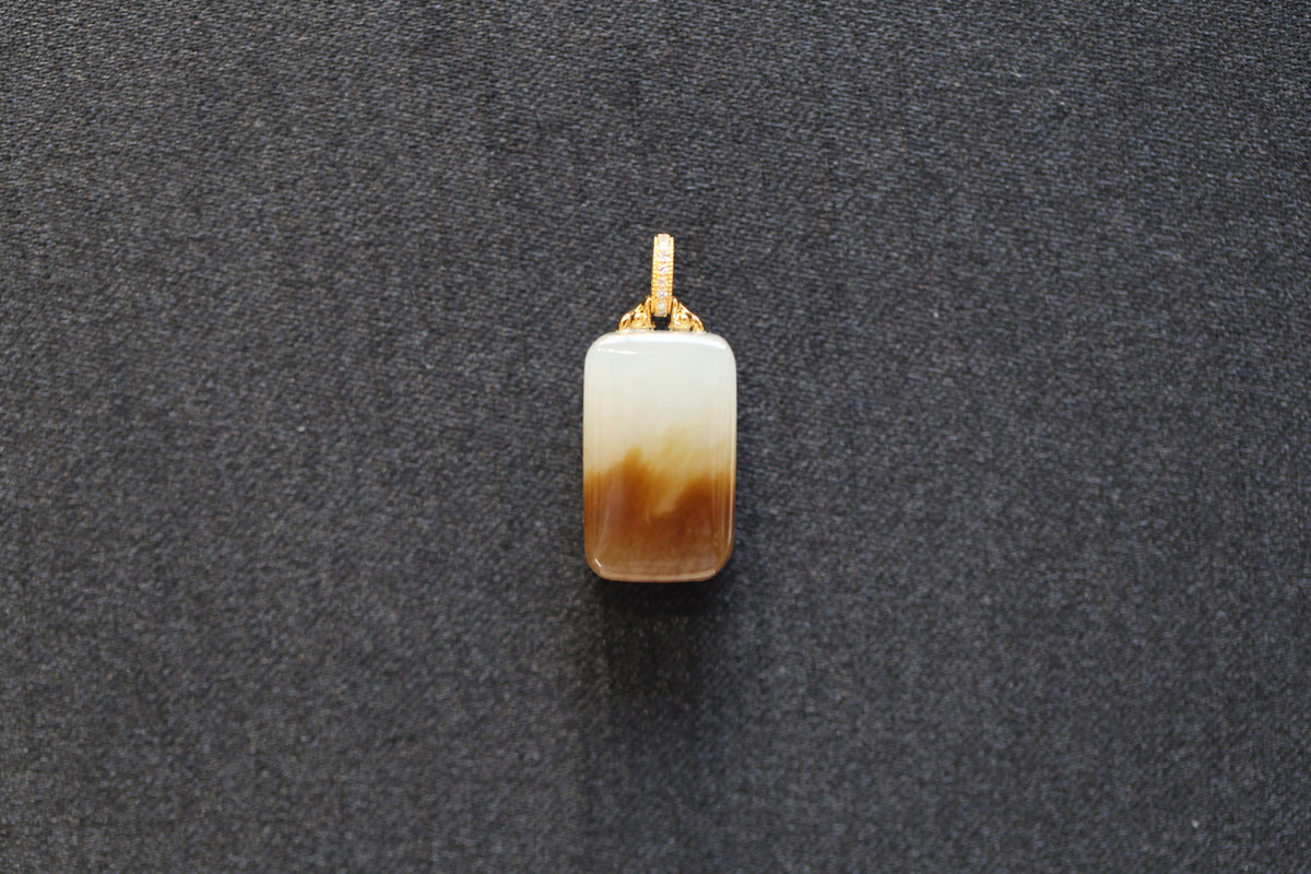 TABULA 010 · Multi-Colour — nephrite jade pendant, front