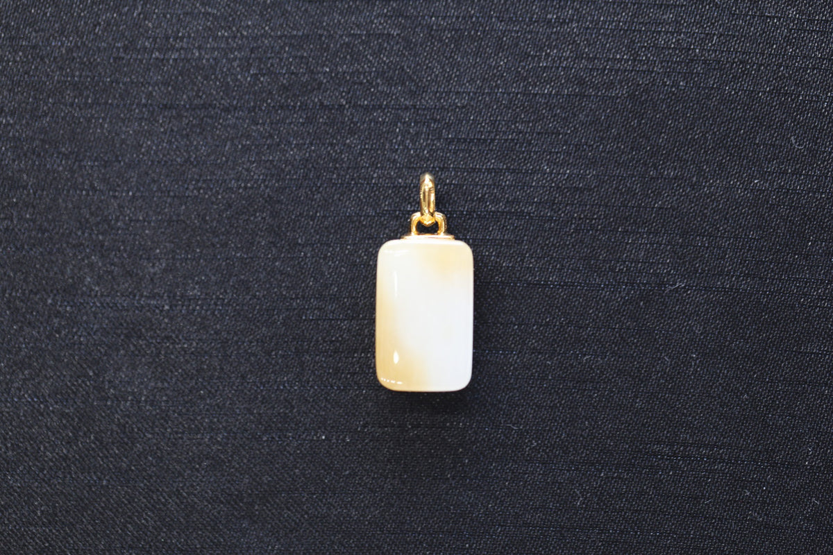 TABULA 011 · Multi-Colour — nephrite jade pendant, front