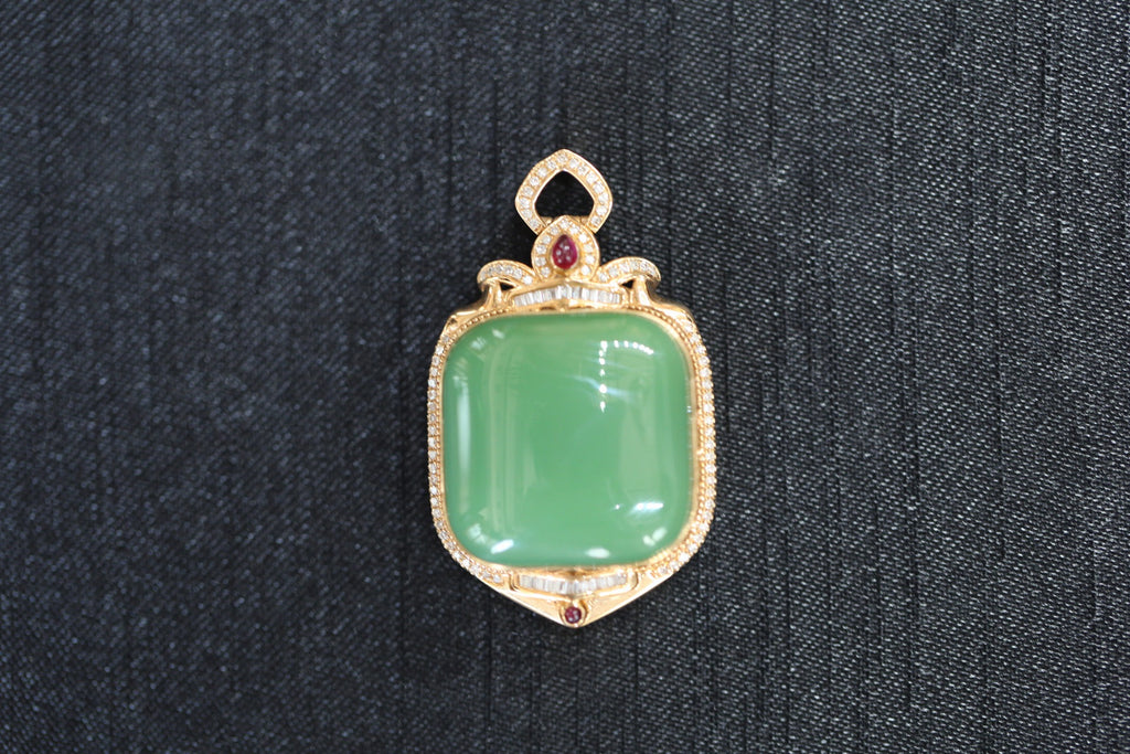 TABULA 014 · Willow Green — nephrite jade pendant, front