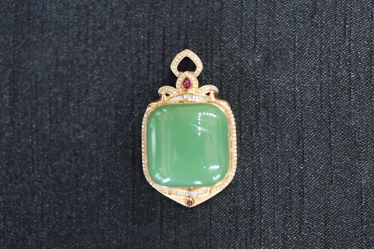 TABULA 014 · Willow Green — nephrite jade pendant, front