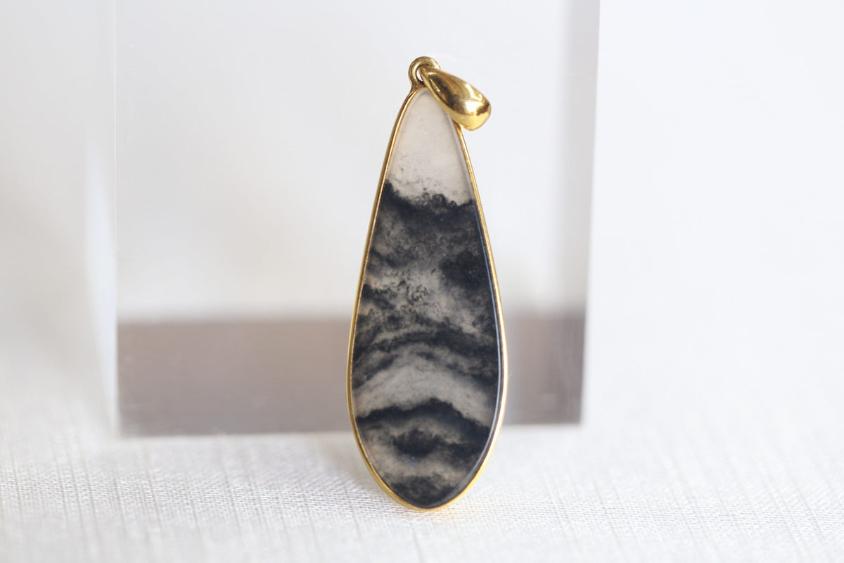 TABULA 016 · Ink Wash — nephrite jade pendant, alternate view