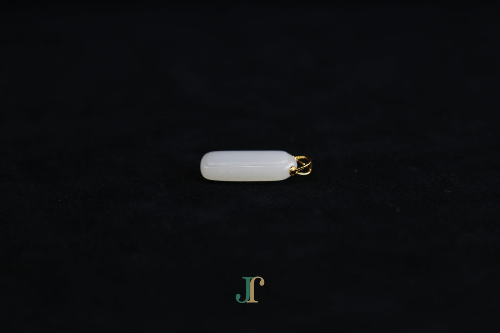 TABULA 019 · Suet White — nephrite jade pendant, side view