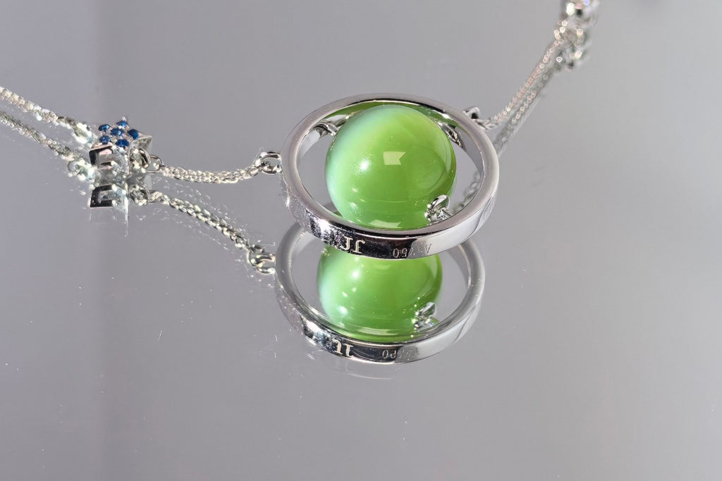 URANIA Planet · Cat's Eye — nephrite jade necklace, detail